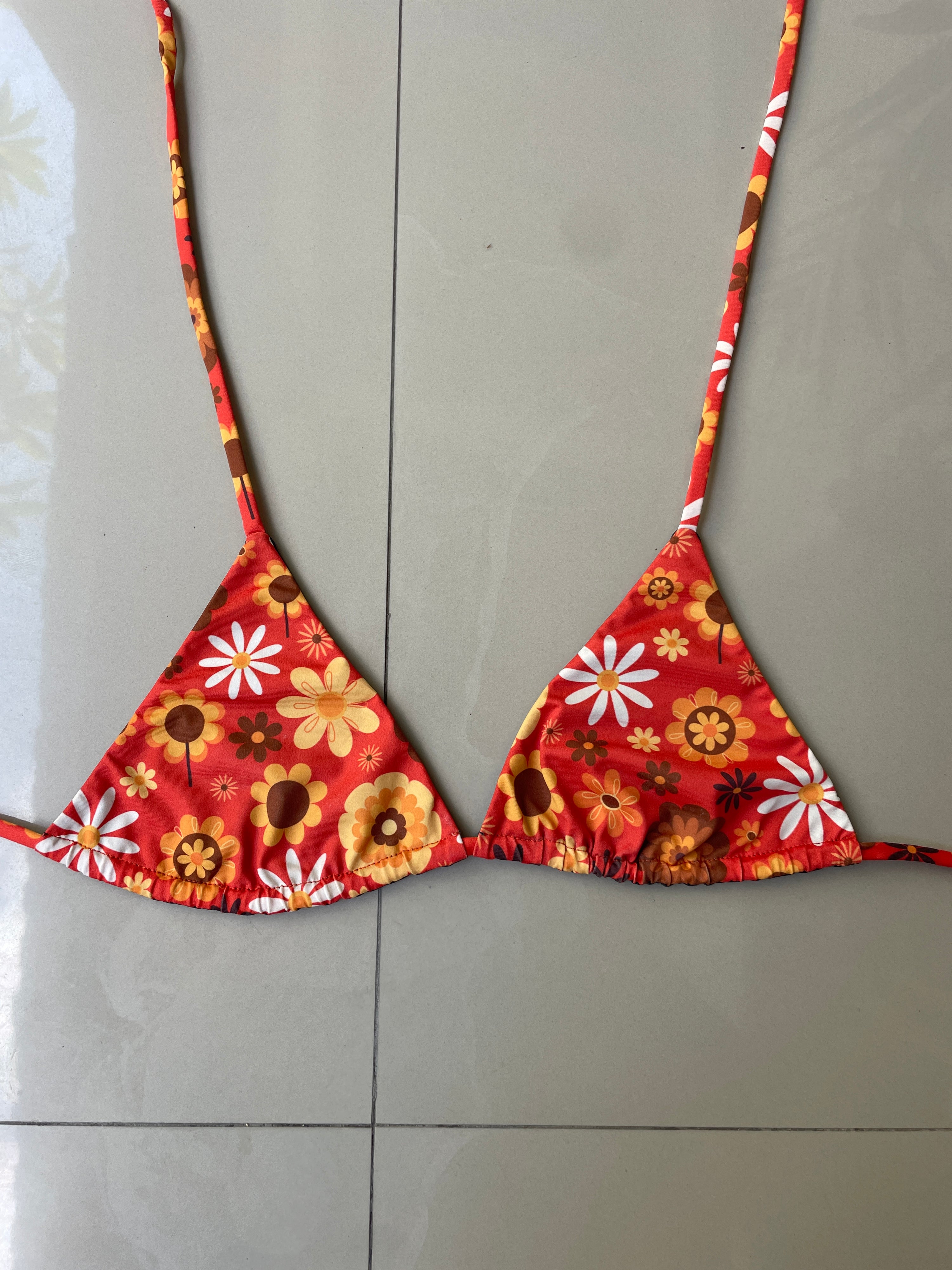 PRE LOVED Putu Triangle Bikini Top Retro Floral size S