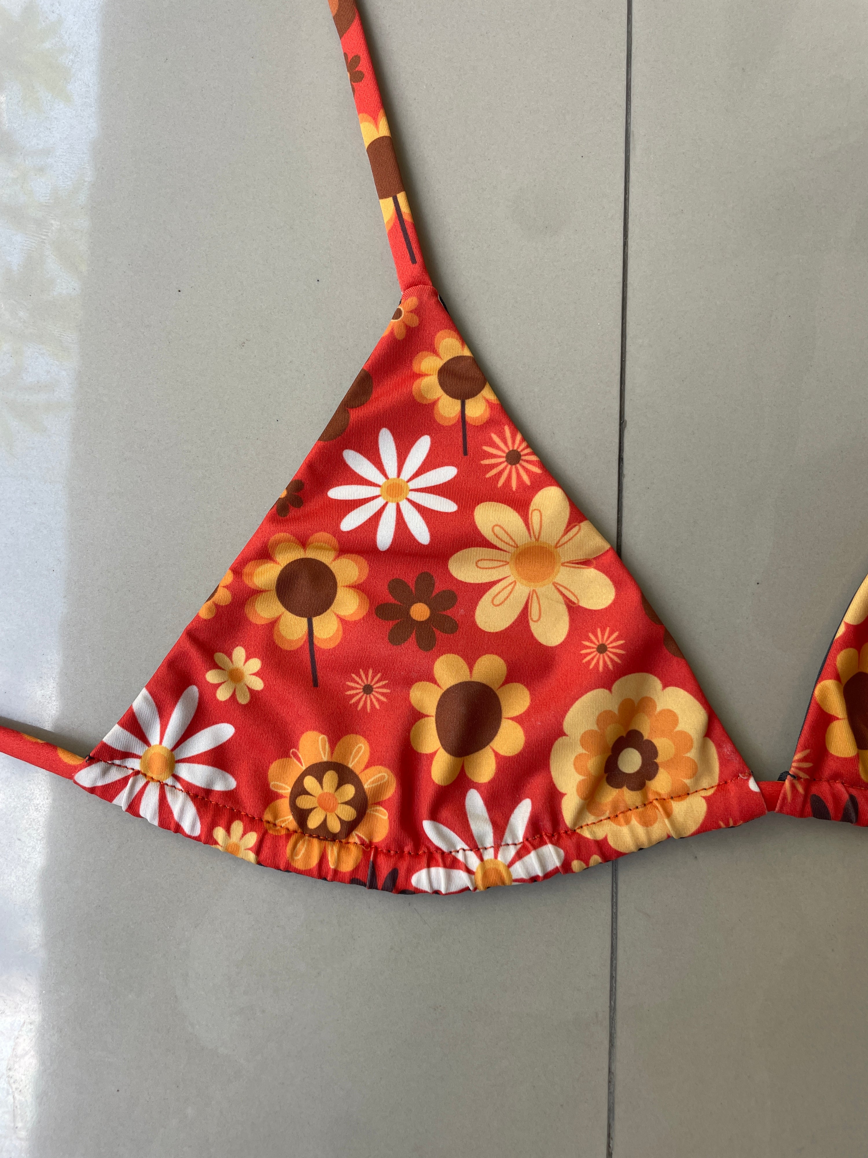 PRE LOVED Putu Triangle Bikini Top Retro Floral size S